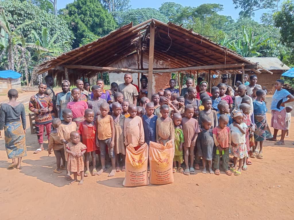 Solar torchlight bringing light to families in Eastern Cameroon